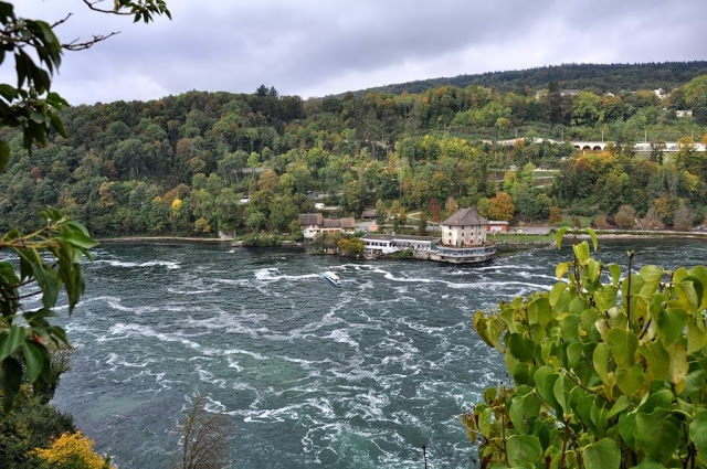 Bir Doğa Harikası: Rheinfall 4