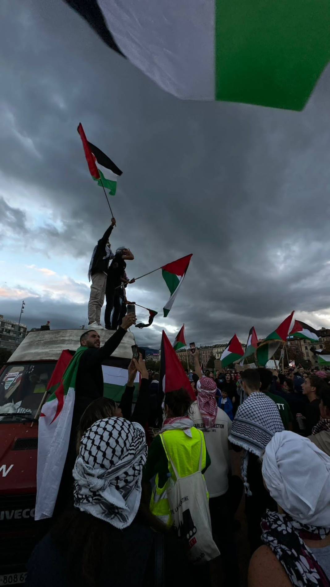 İsviçre'de Filistin'e destek gösterileri düzenlendi 6