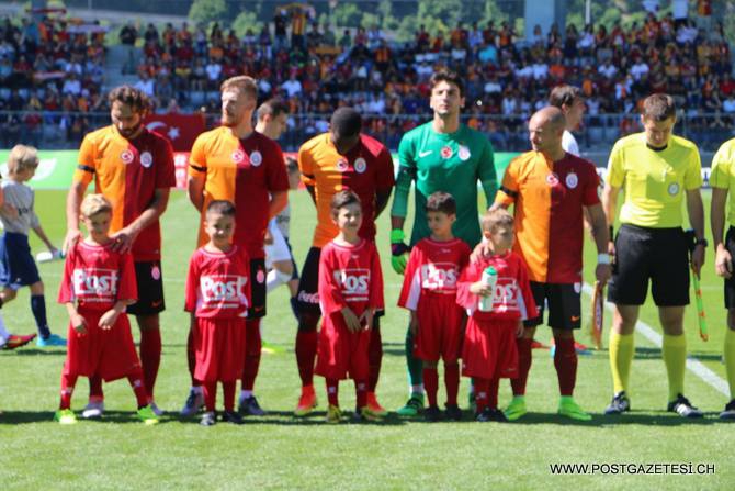 GALATASARAY-ZÜRİH MAÇINDAN RENKLİ KARELER 25