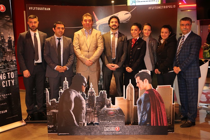 THY'den "Batman v. Superman" lı tanıtım