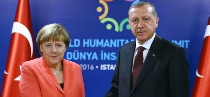 Merkel stellt Visafreiheit für Türken in Frage