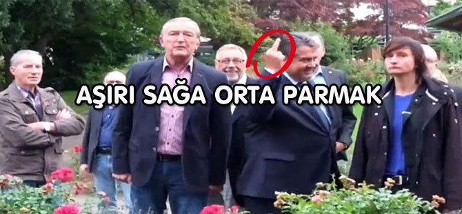 AŞIRI SAĞA ORTA PARMAK