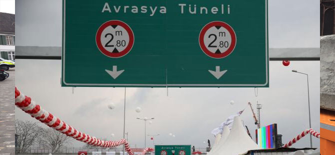 Eurasien-Tunnel unter dem Bosporus in Istanbul eröffnet