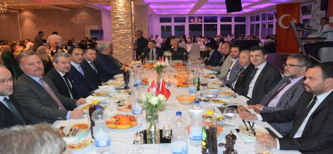 Diyanet Vakfı iftarda buluşturdu