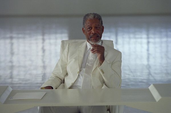 0x0-thynin-yeni-marka-yuzu-morgan-freeman-1484853143110.jpg